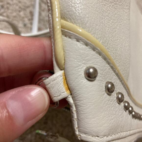 Brighton small cream and yellow trim crossbody - Picture 9 of 12